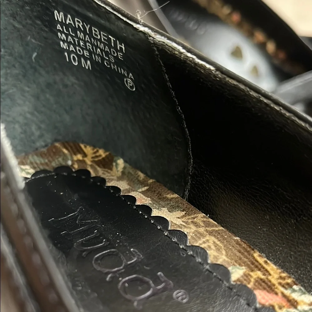 Black Mary Jane Heels size 10 Classic, Timeless & Versatile. Retro Chic - Picture 2 of 6